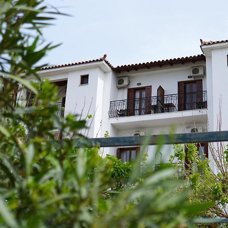 Hotel Defkalion Alli Meria Buitenkant foto