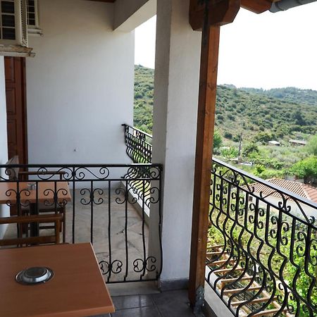Hotel Defkalion Alli Meria Buitenkant foto
