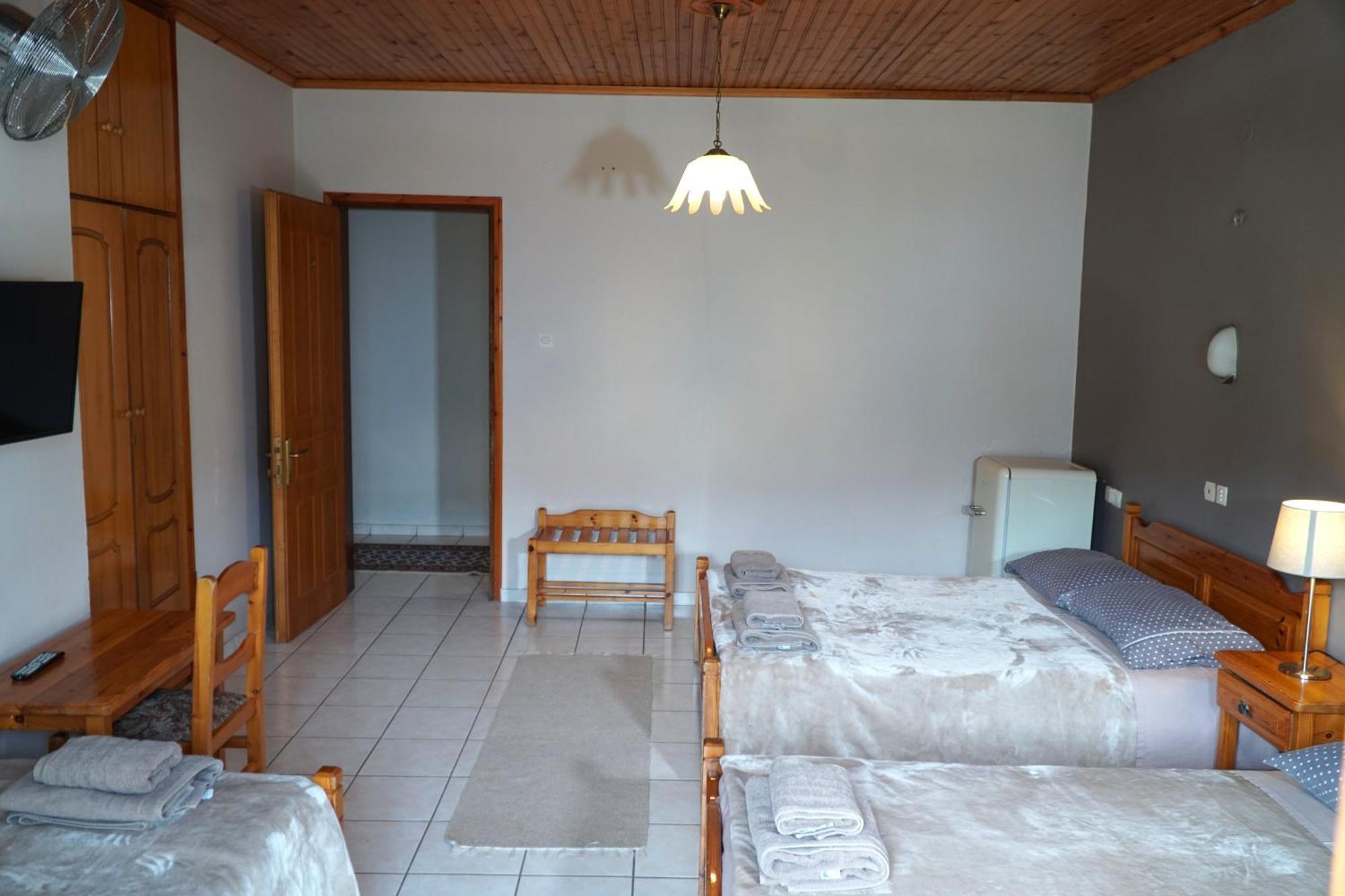 Hotel Defkalion Alli Meria Buitenkant foto
