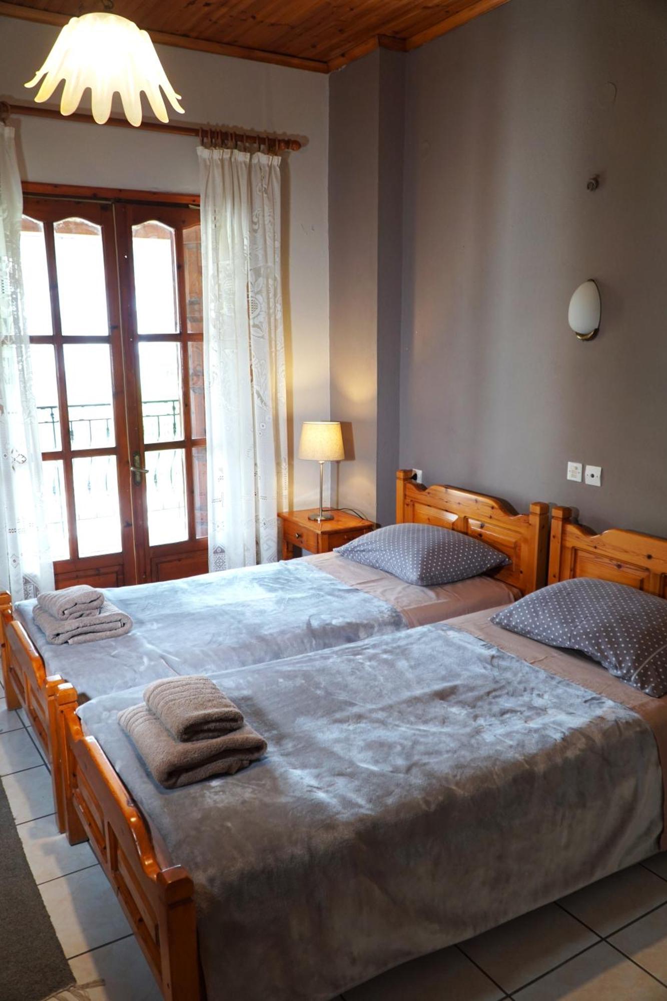 Hotel Defkalion Alli Meria Buitenkant foto
