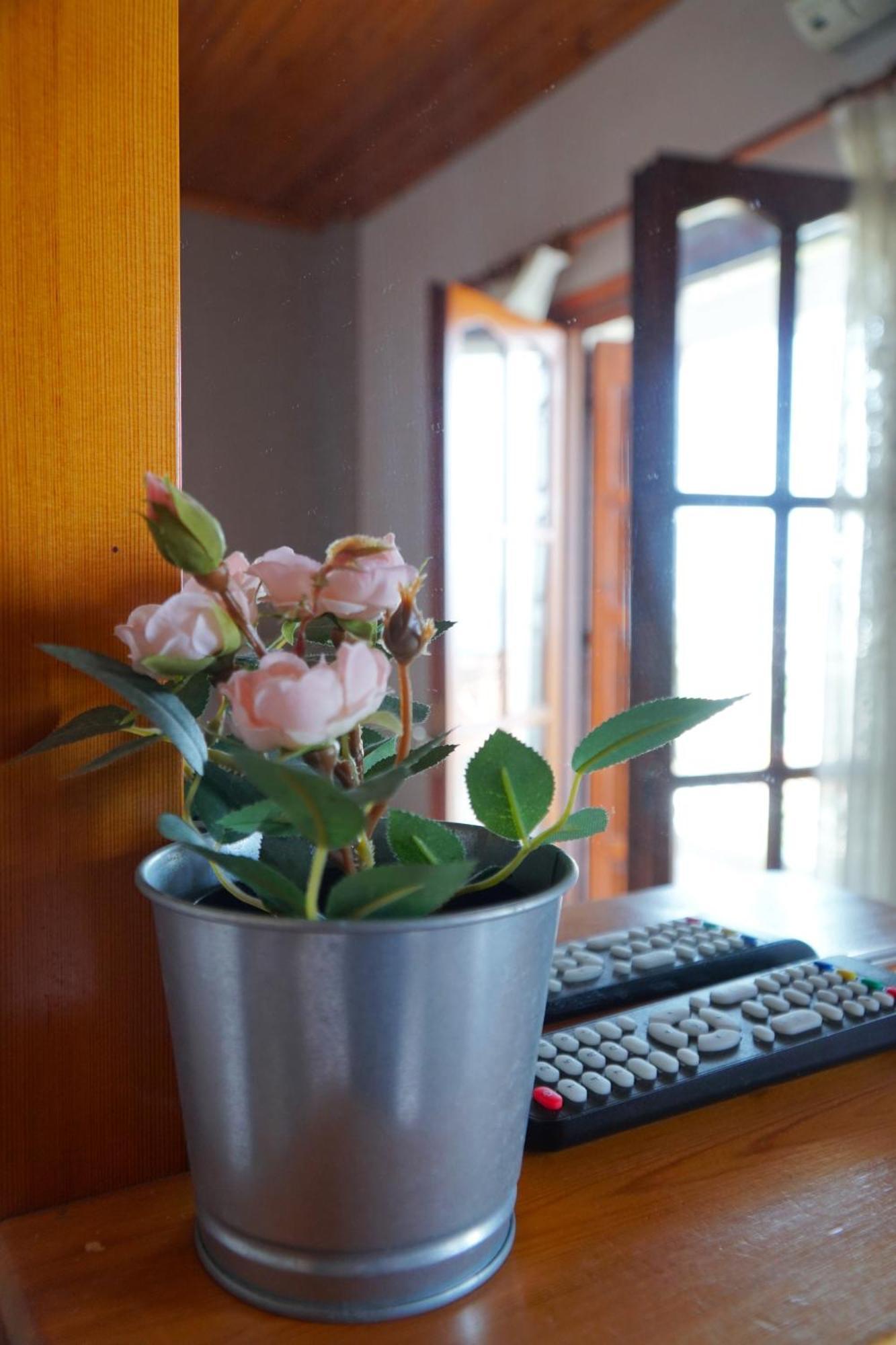 Hotel Defkalion Alli Meria Buitenkant foto