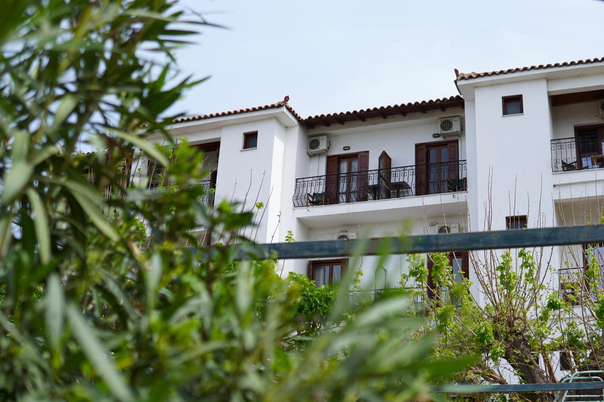 Hotel Defkalion Alli Meria Buitenkant foto